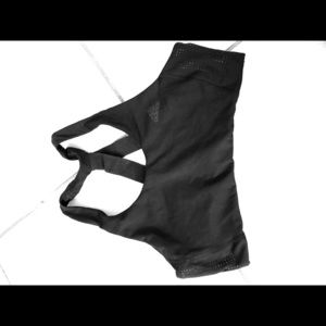 Adidas sports bra 🔥